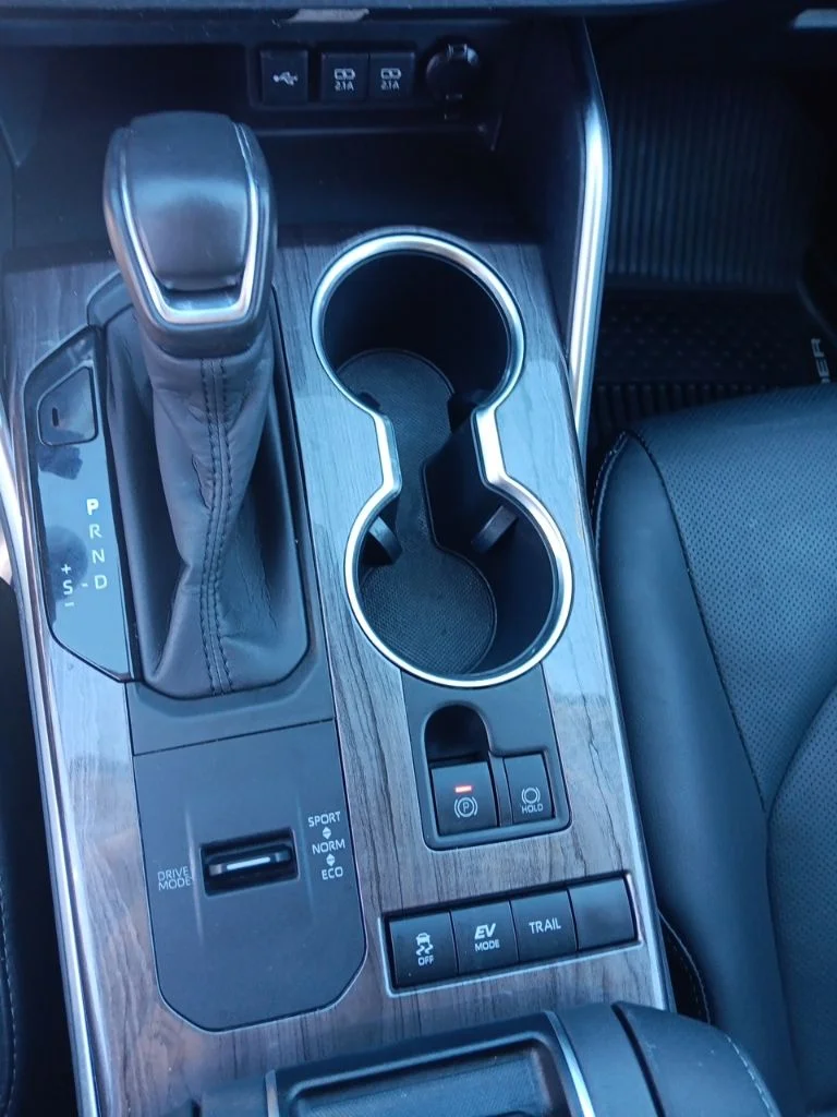 Used 2020 Blueprint Toyota Platinum image 25
