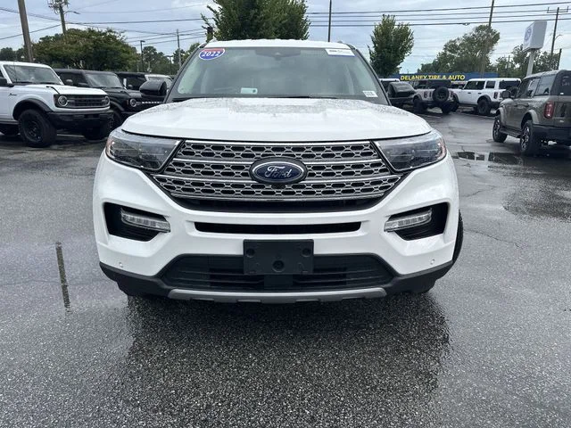Used 2022 White Ford Limited image 9