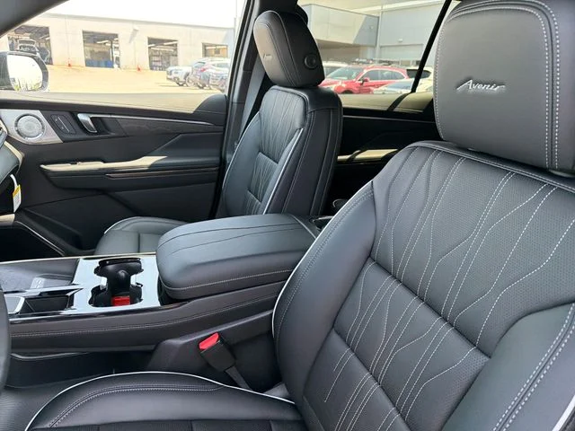 2026 Buick Enclave Avenir - Photo 17