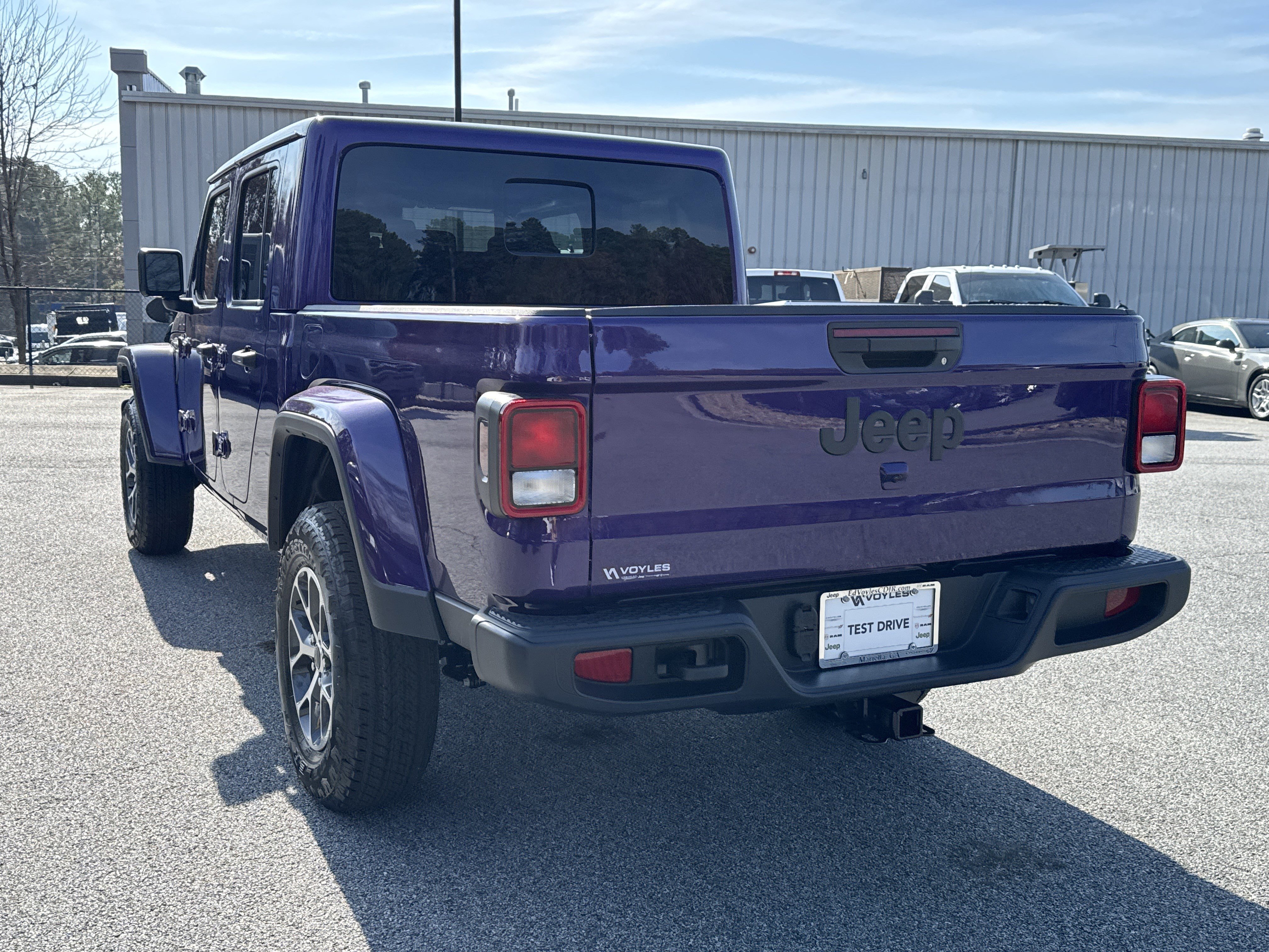 New 2026 Reign Exterior Paint Jeep Sport S image 6