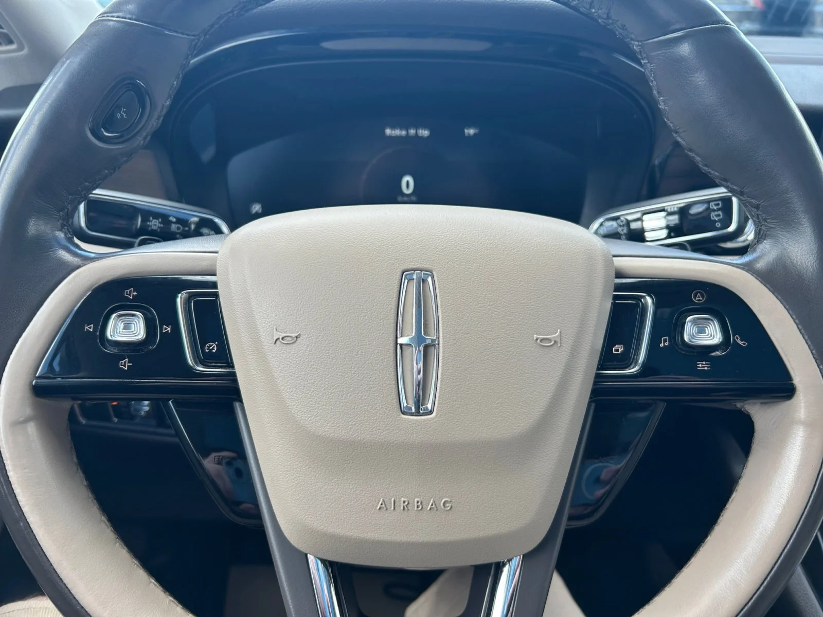 Used 2021 BLACK Lincoln RESERVE AWD image 22