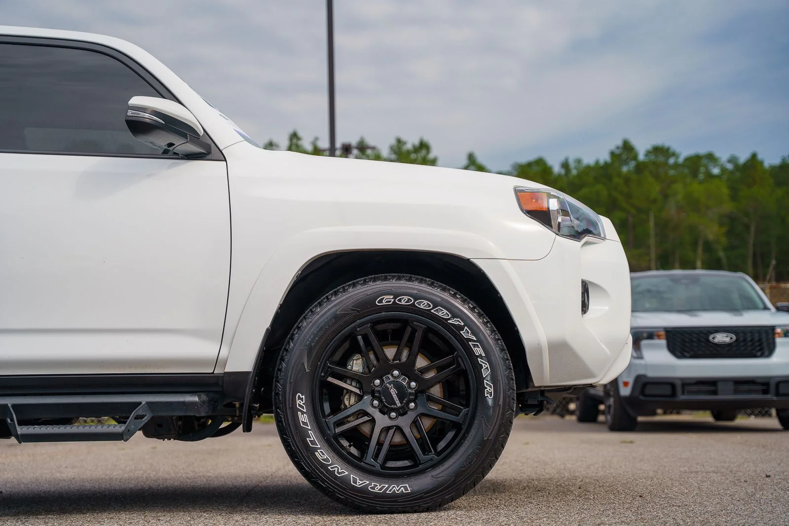 Used 2023 White Toyota SR5 Premium image 8