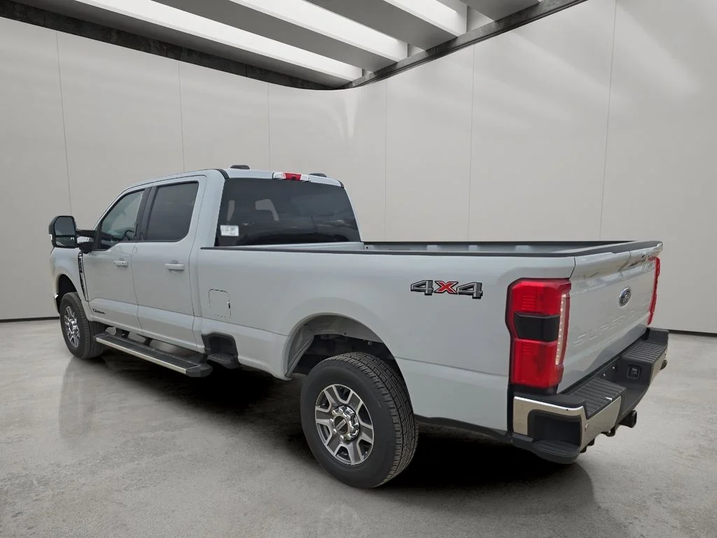 New 2026 Avalanche Ford F-250® Lariat® image 3