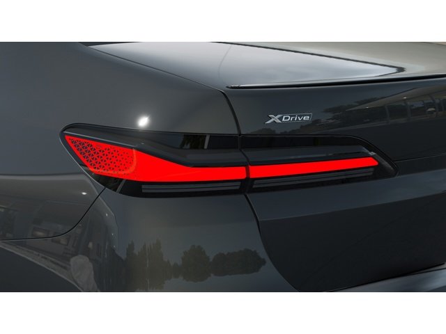 New 2026 Dravit Grey Metallic BMW 740i xDrive image 8