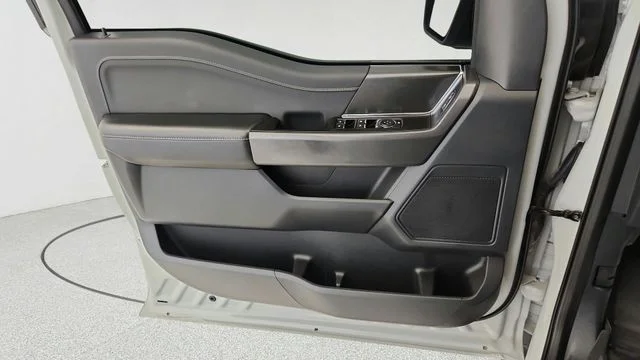 Certified Used 2024 Avalanche Ford XLT image 21