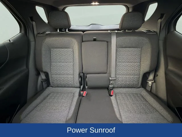 Used 2022 White Chevrolet LT image 17