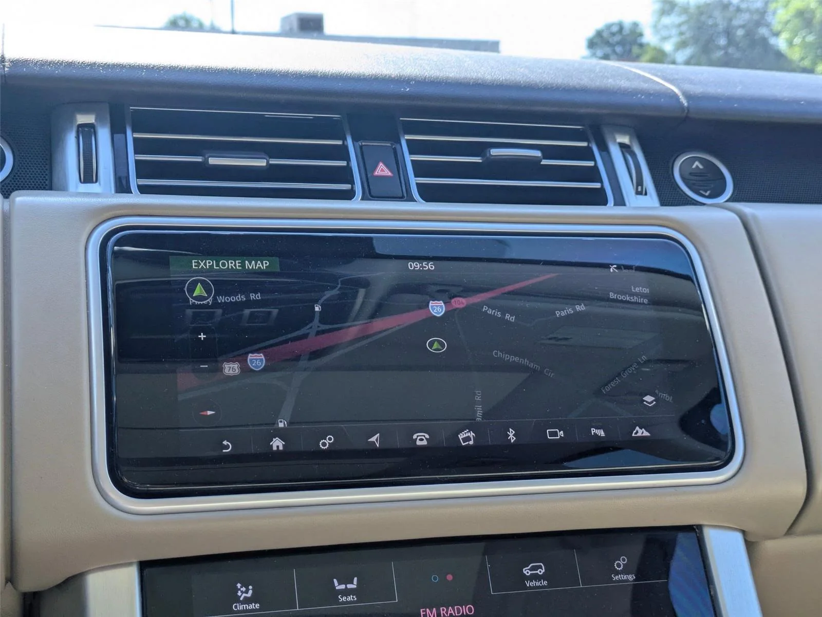 Used 2019  Land Rover HSE image 11
