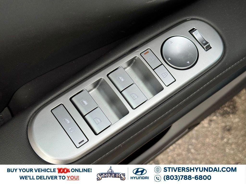 New 2026 Gray Hyundai SE FWD image 25
