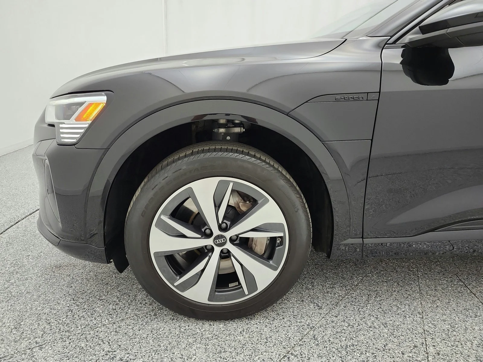 Used 2024 Mythos Black Metallic Audi Premium quattro image 18