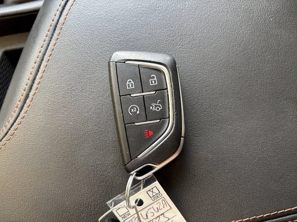 Used 2023 BLACK RAVEN Cadillac Sport image 32