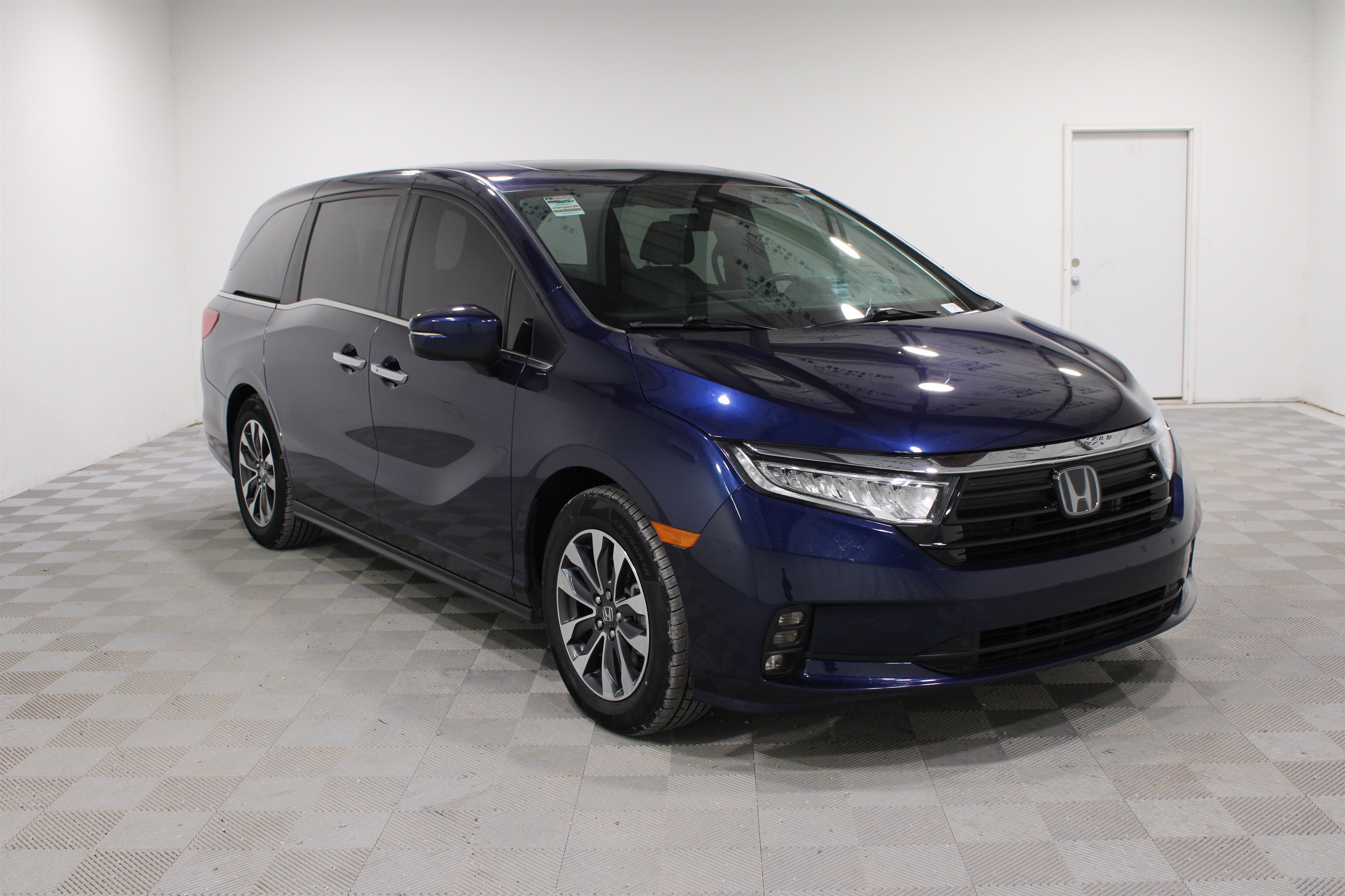 Used 2024 Blue Honda EX-L image 1
