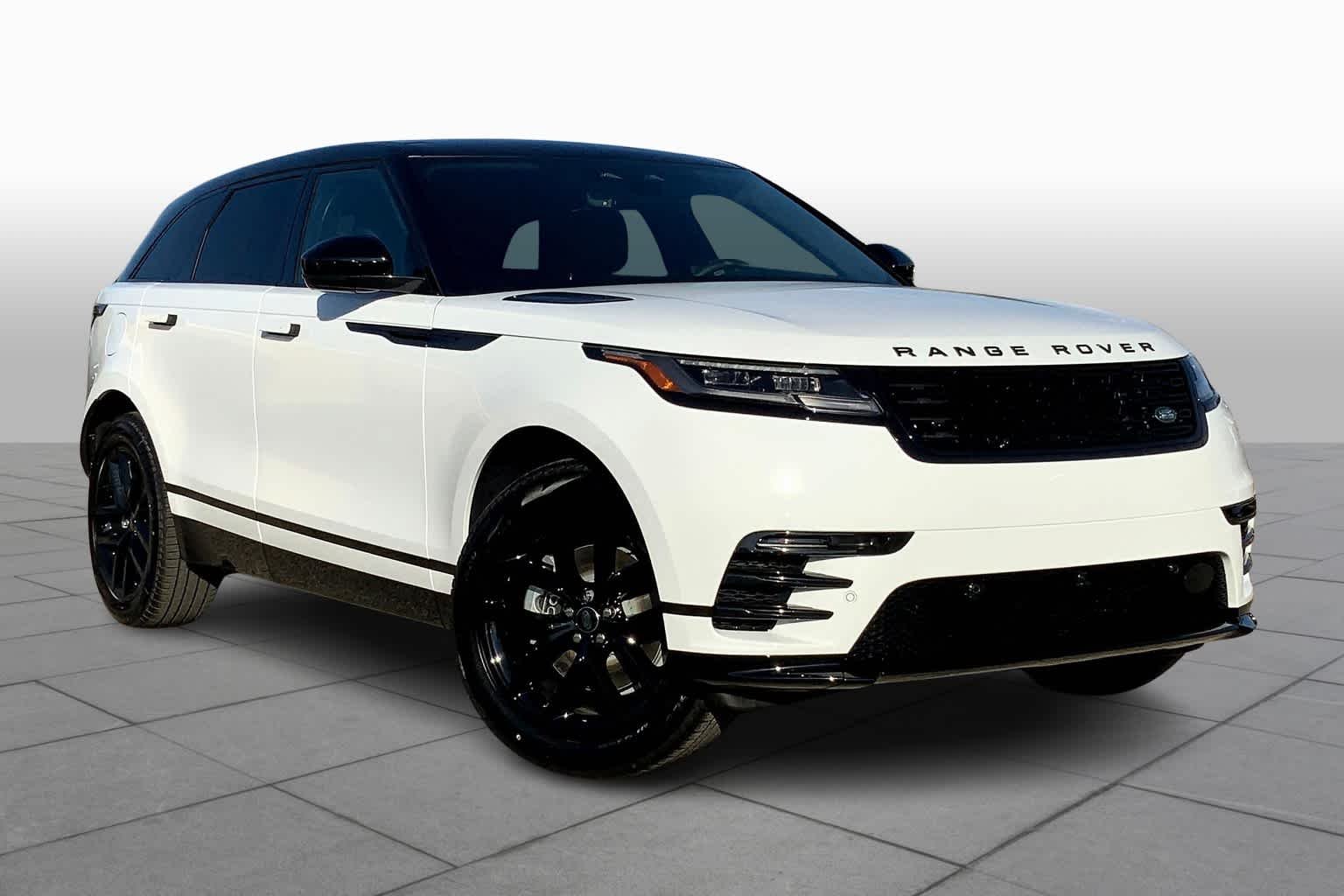 Used 2025 Fuji White Land Rover Dynamic SE image 2