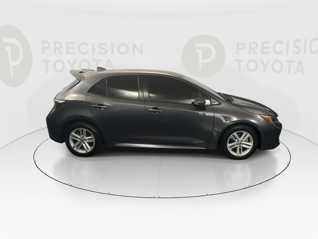 Used 2021 Magnetic Gray Metallic Toyota SE image 23