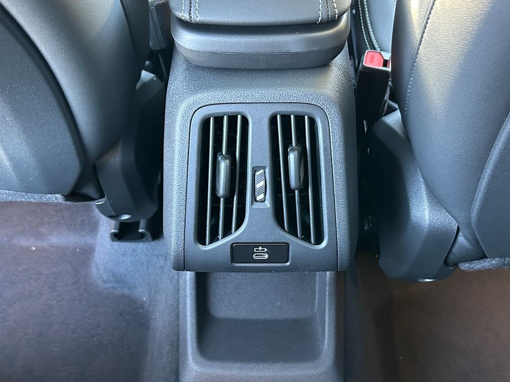 New 2026 Skyscraper Grey Metallic BMW xDrive28i image 33