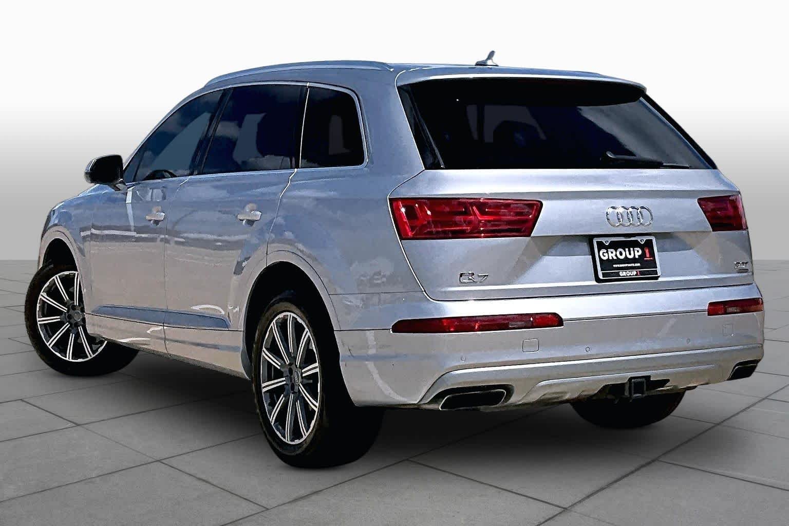 Used 2018 Florett Silver Metallic Audi Premium Plus image 11