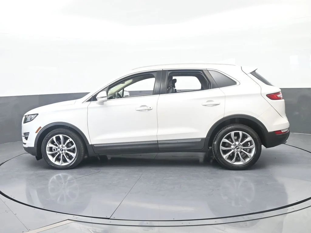Used 2019 Lincoln MKC Select with VIN 5LMCJ2C92KUL12079 for sale in Miami Lakes, FL