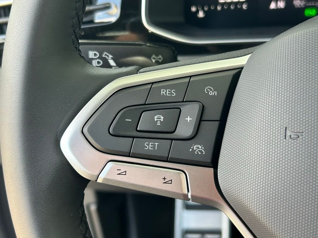 New 2026 Silver Volkswagen 1.5T Sport image 23