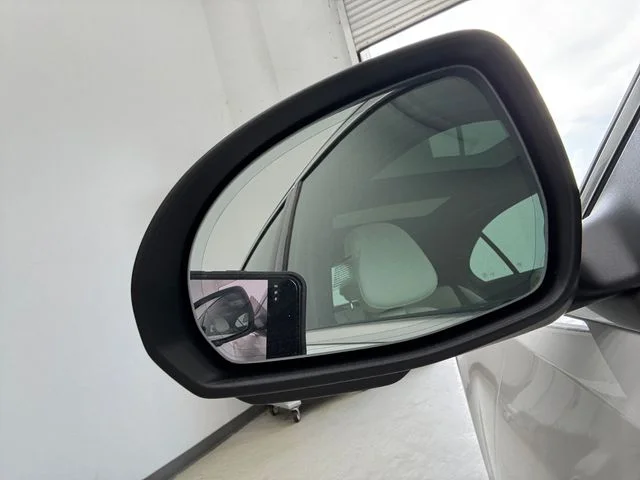 New 2026 White Mercedes-Benz C 300 image 48