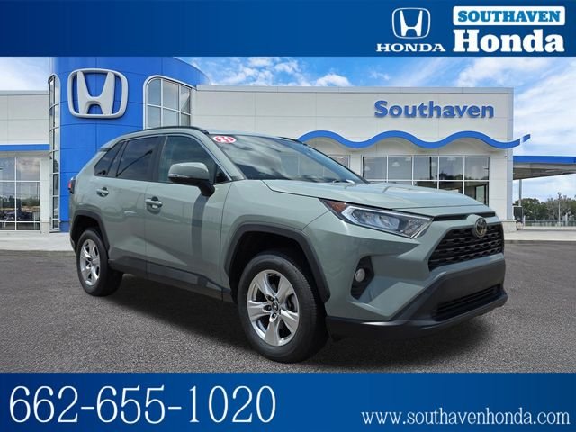 2021 Toyota RAV4 XLE FWD's photo