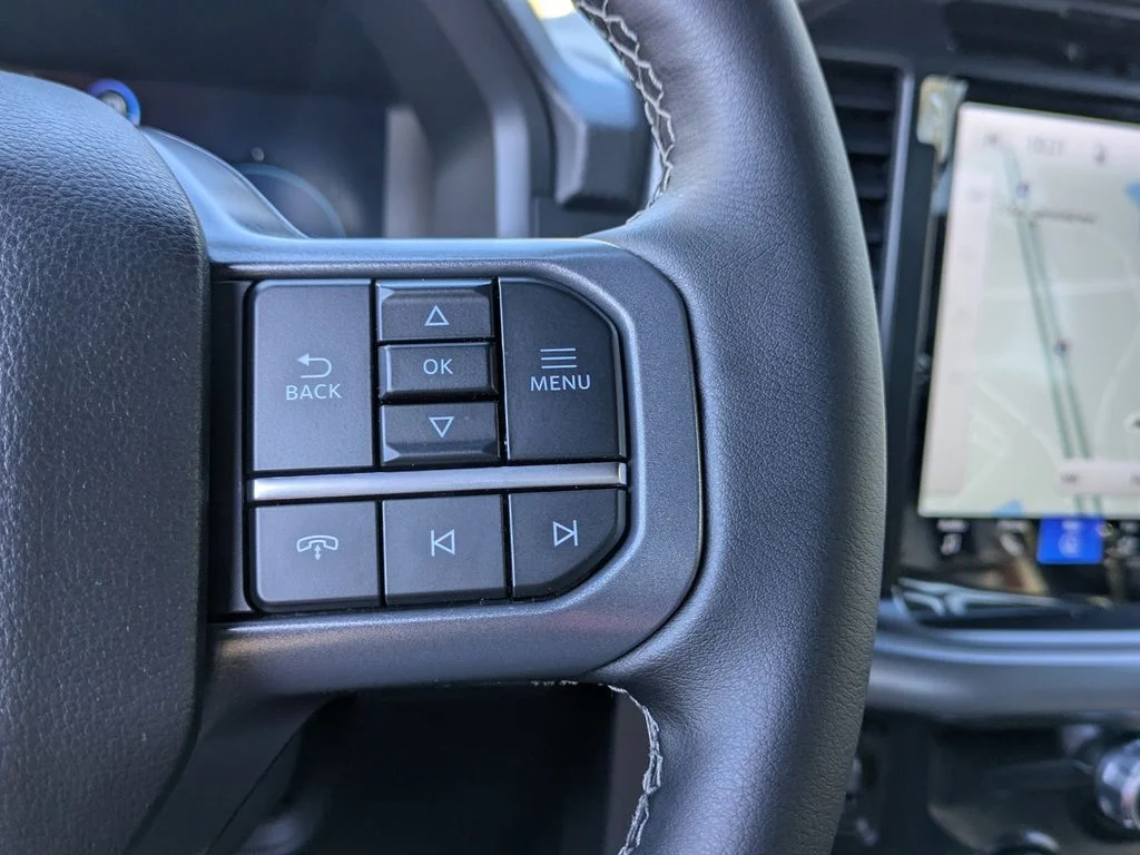 New 2026 Carbonized Gray Metallic Ford XLT image 25