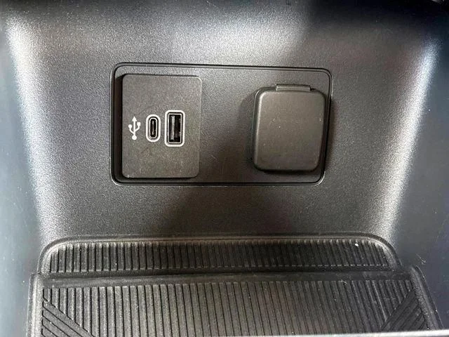 New 2026 Black Ford Active image 33