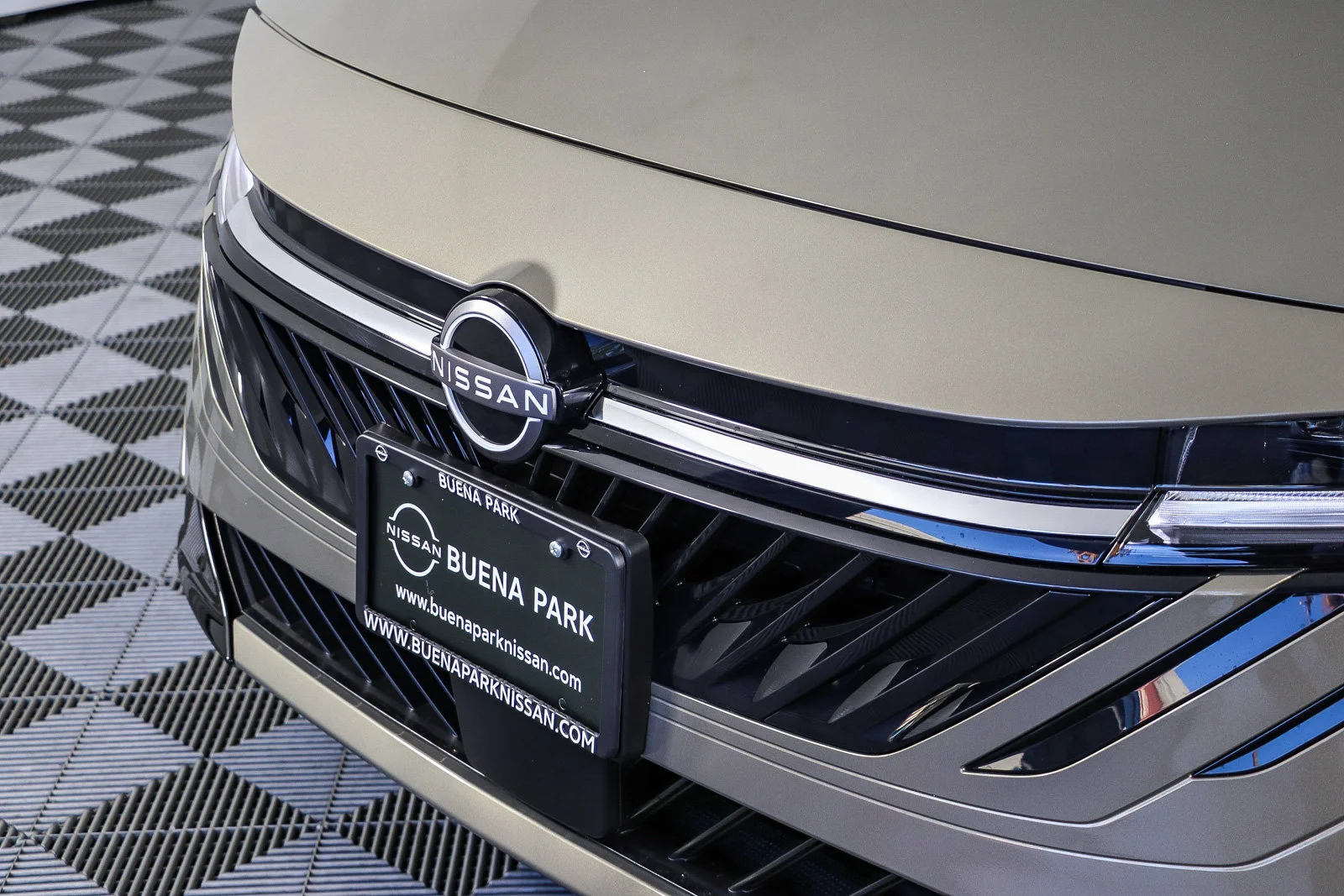 New 2027 Imperial Bronze Nissan SV image 5