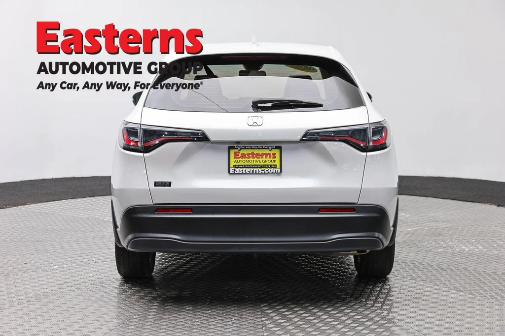 Used 2024 White Honda LX image 6