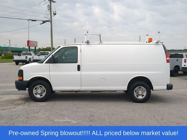 Used 2016 White Chevrolet Work Van image 10