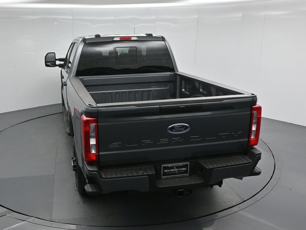 New 2026 Carbonized Gray Metallic Ford XL image 35