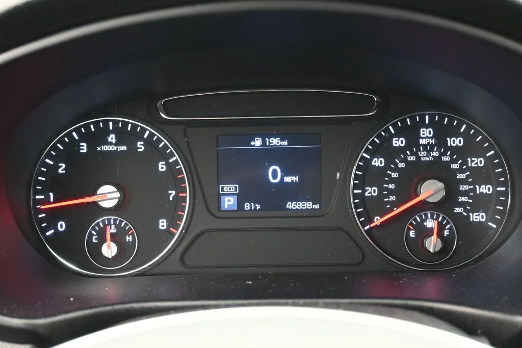 Used 2020 Snow White Pearl Kia LX image 23