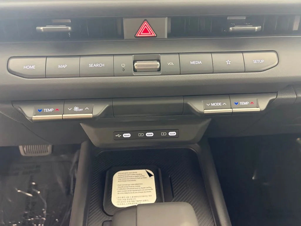 New 2027 Snow White Pearl Kia SX X -Line image 6