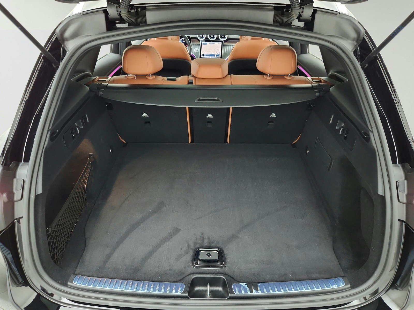 Certified Used 2023 Black Mercedes-Benz GLC 300 image 28