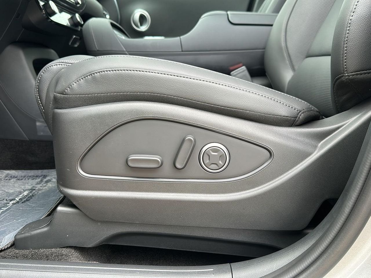 New 2026 Silver Hyundai Limited AWD image 12