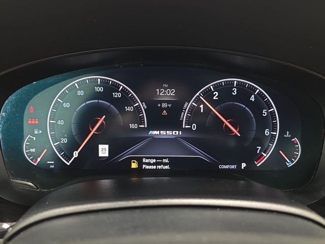 Used 2019 Carbon Black Metallic BMW M550i xDrive image 18