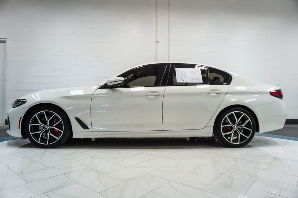 Used 2023 White BMW 530i xDrive image 25