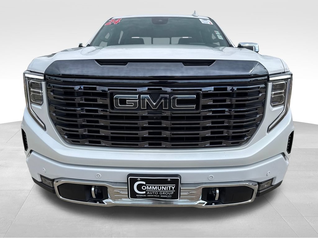 Used 2024 White Frost Tricoat GMC Denali Ultimate image 11
