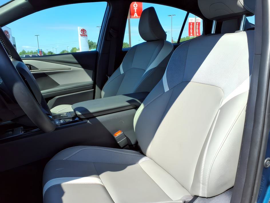 Used 2026 Ocean Gem/Black Toyota SE image 14