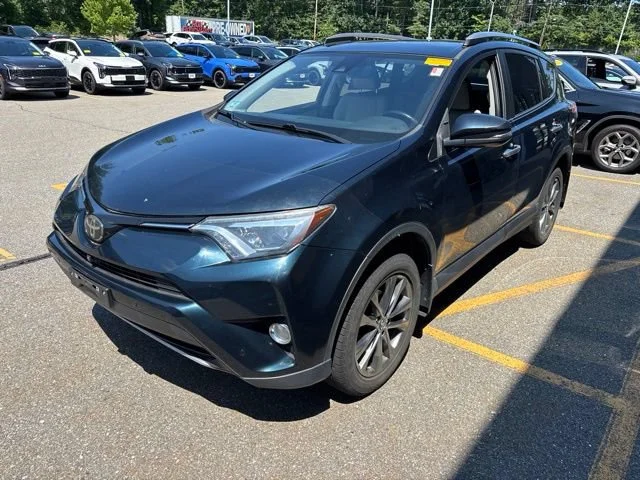 Used 2018 Aqua Toyota Limited image 3