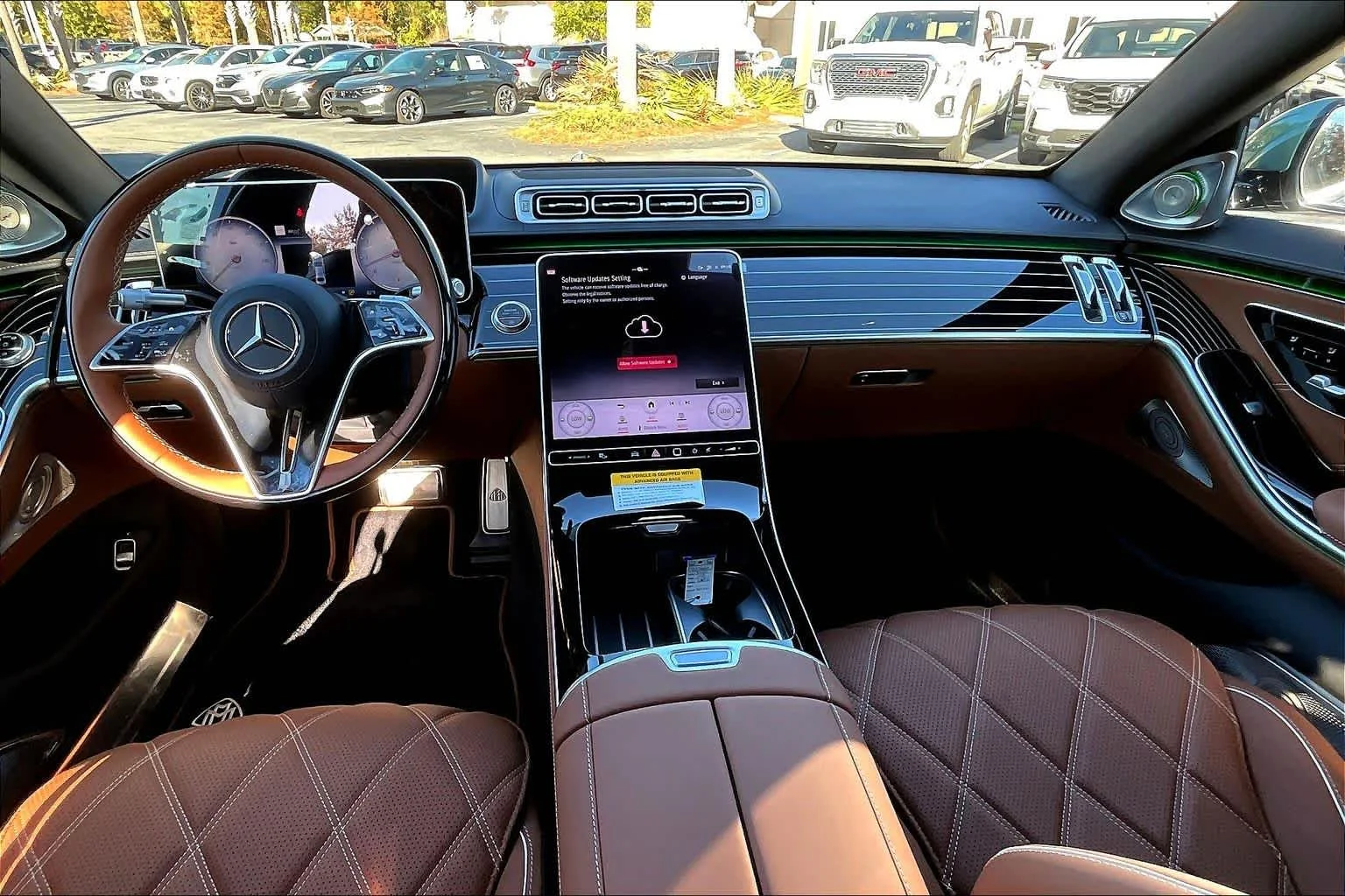 New 2026 MANUFAKTUR Moonlight White Metallic Mercedes-Benz Maybach S 680 image 5