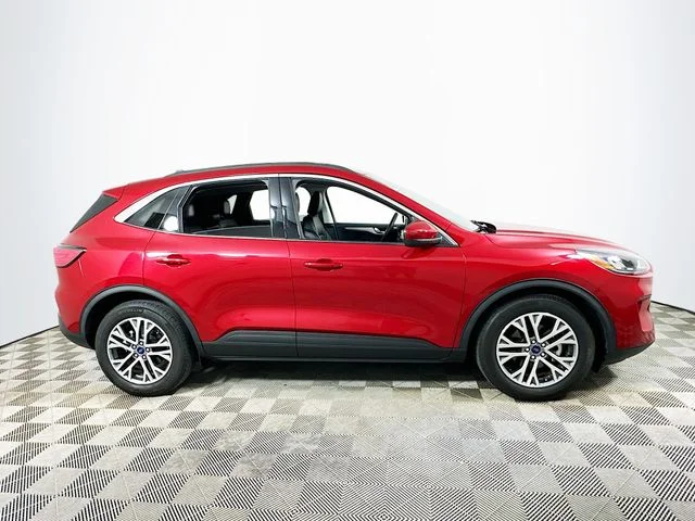 Certified Used 2022 Red Ford SEL image 2