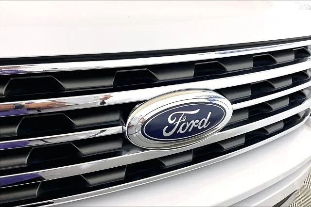 Certified Used 2021 Oxford White Ford XLT image 50