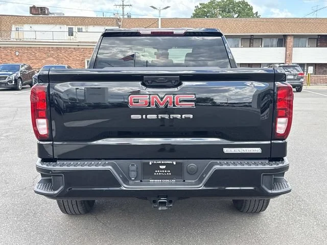 Used 2024 Onyx Black GMC Elevation image 9