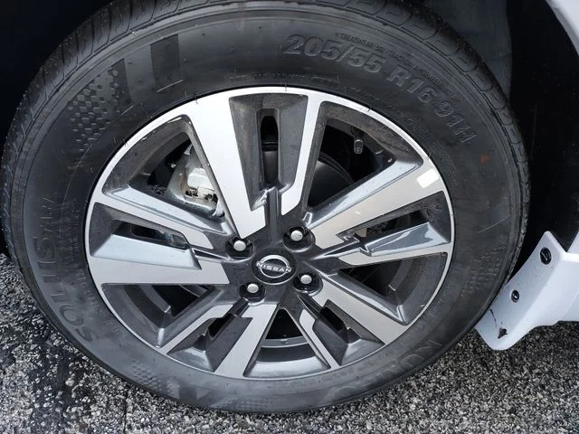 New 2025 Gray Sky Pearl Nissan SV image 20