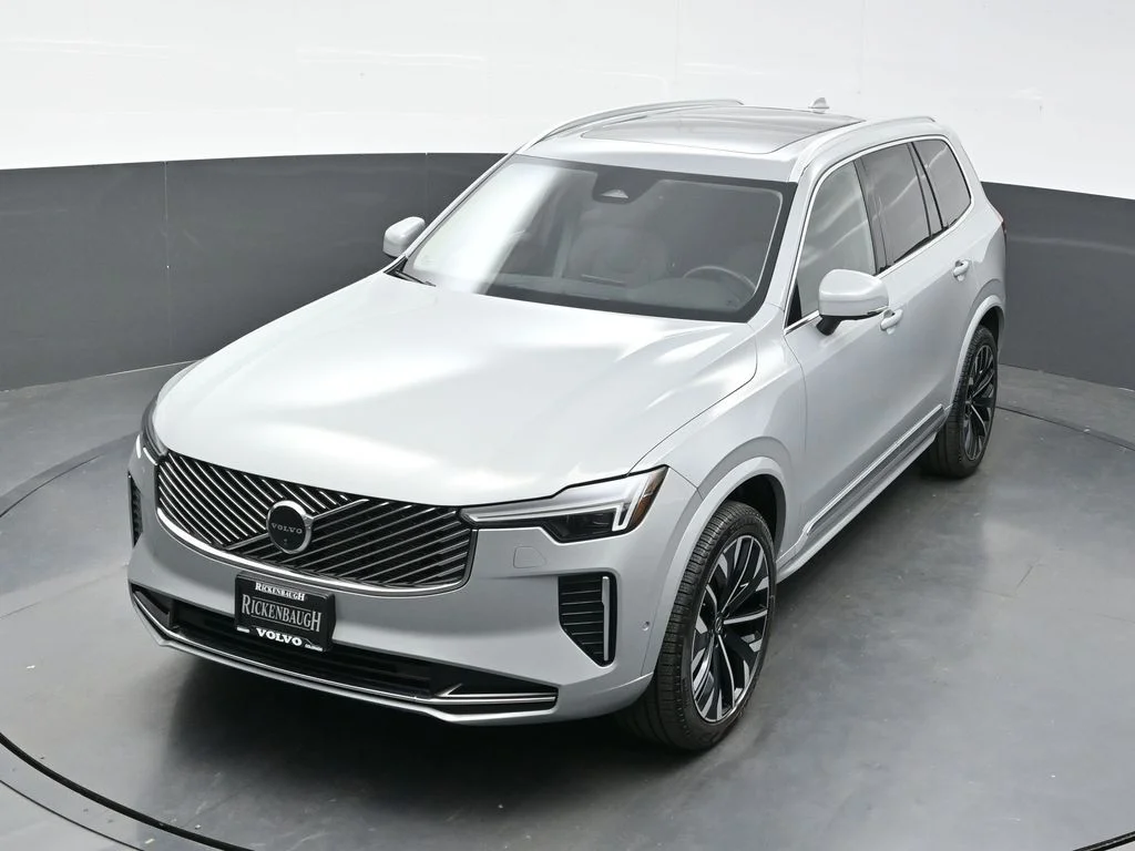 New 2026 Vapour Grey Volvo Plus image 32