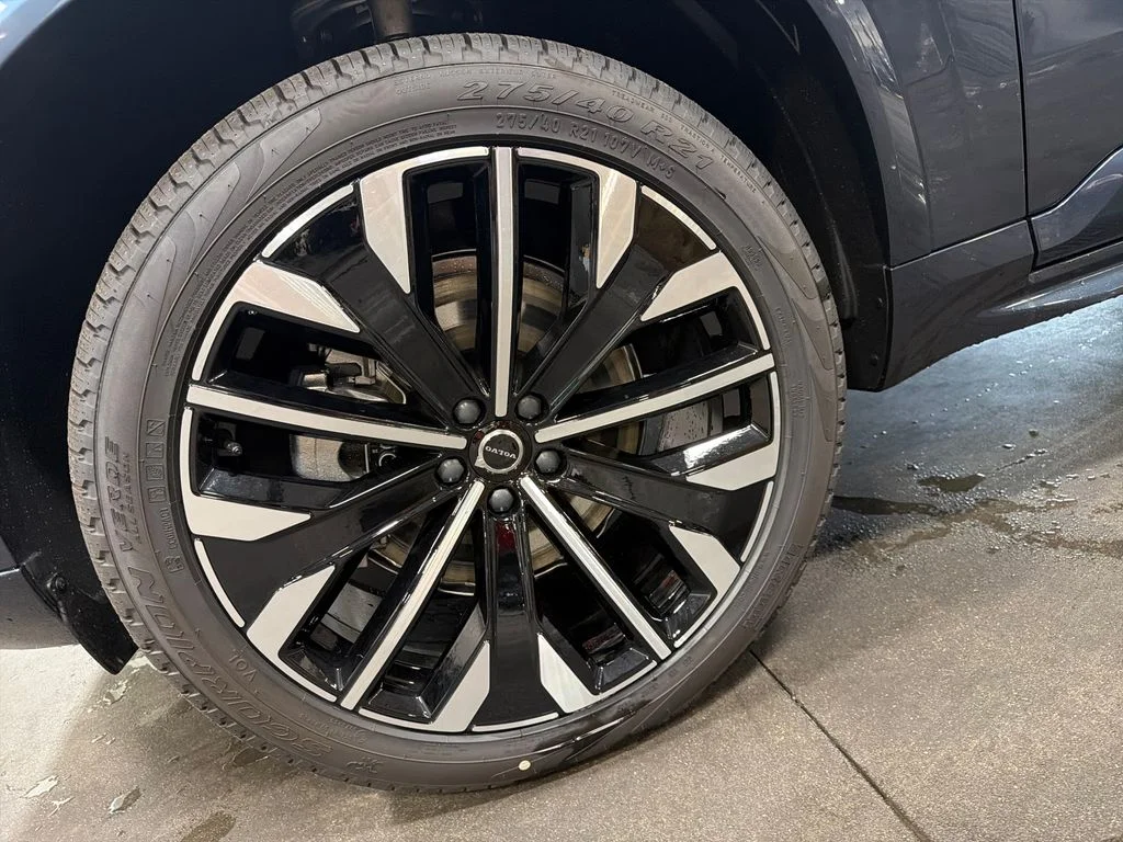 New 2027 Denim Blue Volvo Ultra image 9