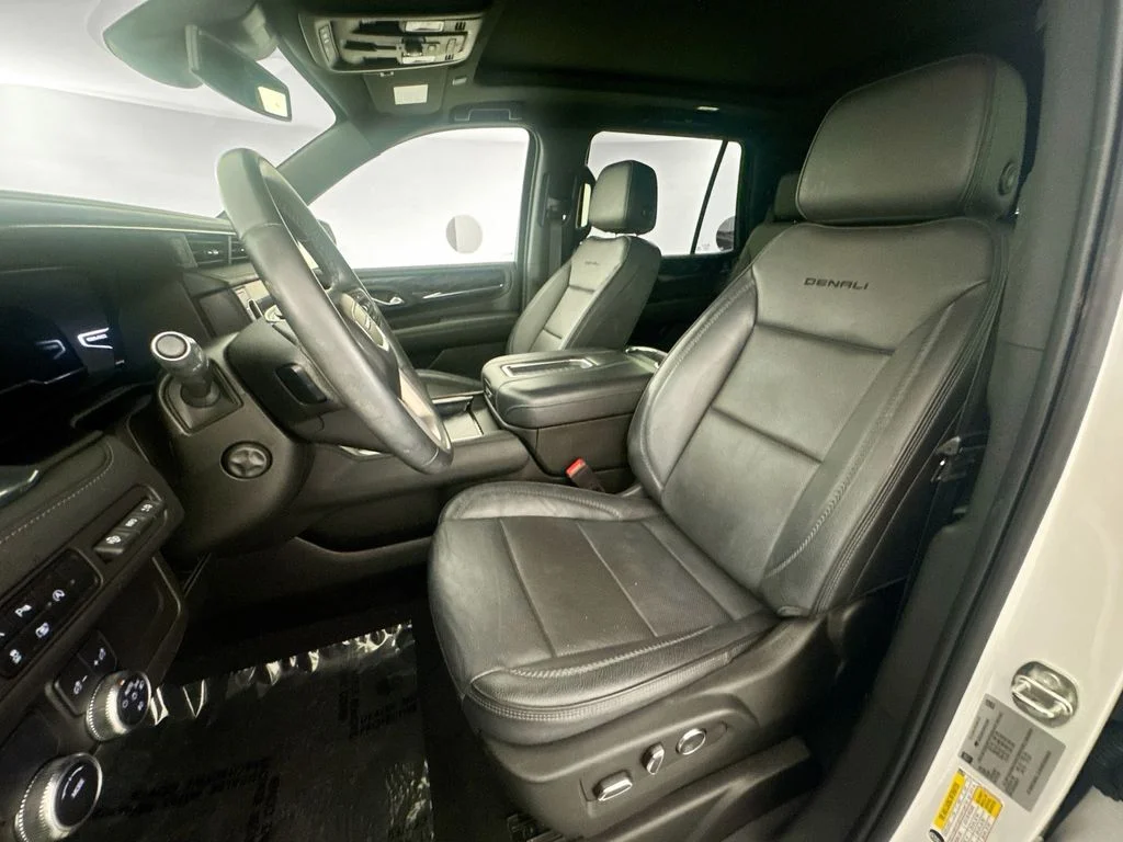 Used 2023 White GMC Denali image 20