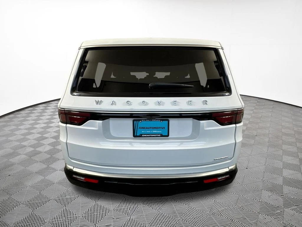 Used 2024 White Jeep Series II image 10