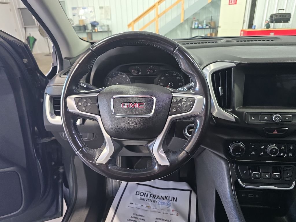 Used 2018 Gray GMC SLE image 13