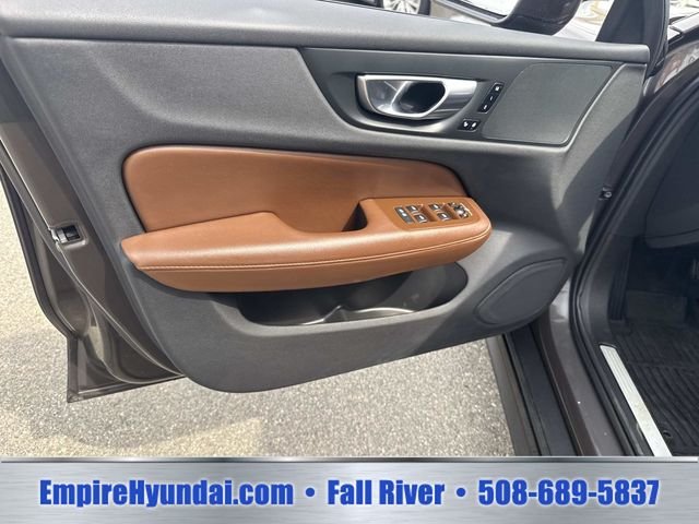 2025 Volvo V60 Cross Country Plus - Photo 18