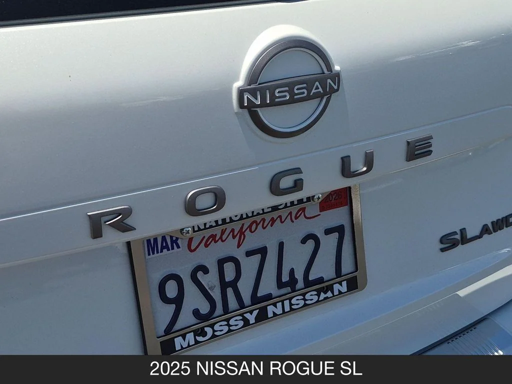 Used 2025 White Nissan SL image 25